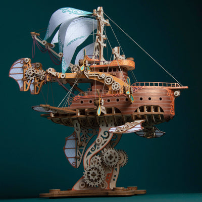 Wooden fantasy airships 3D model kit by howcat featuring detailed wooden parts and assembly instructions.