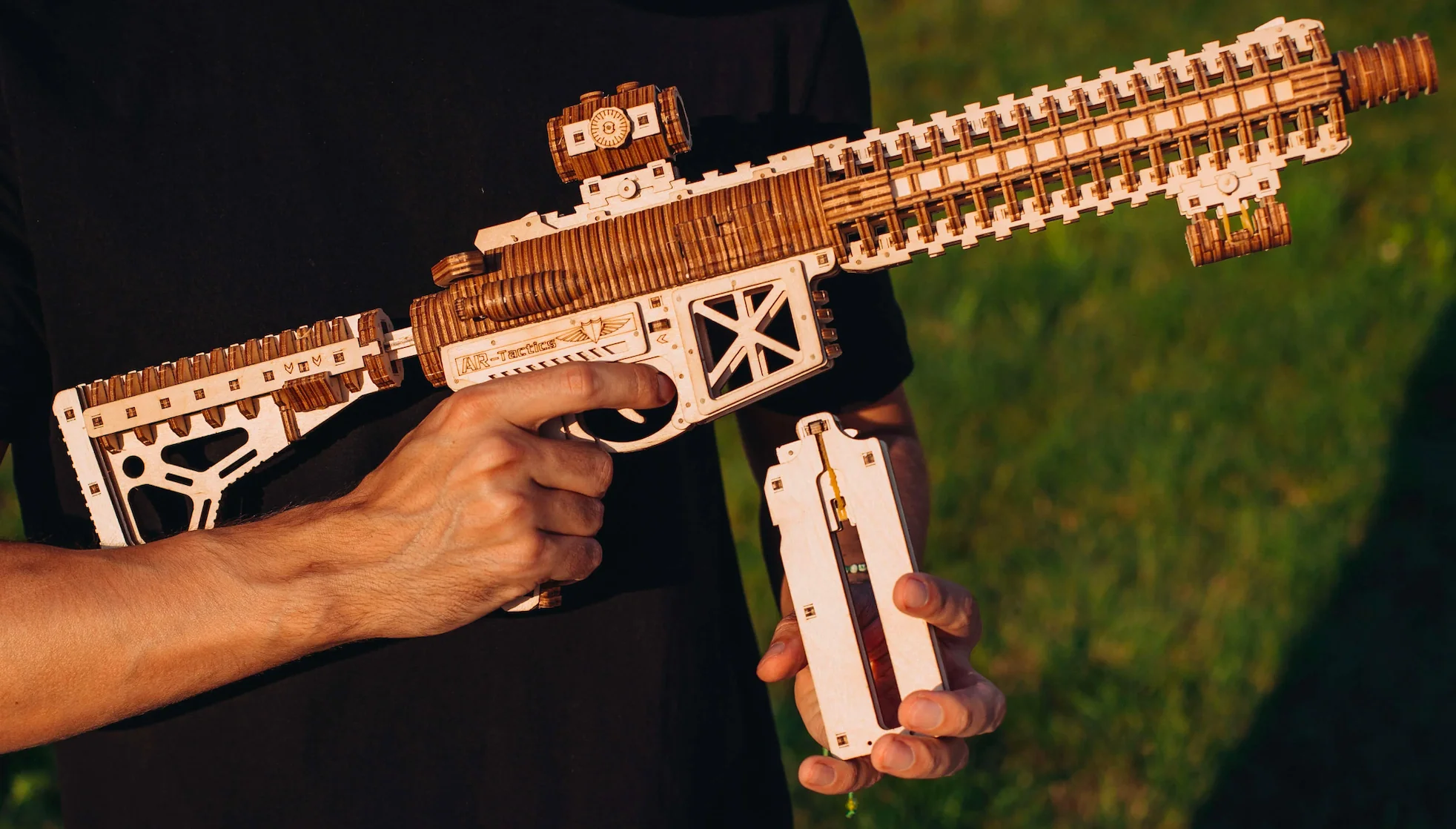Lumigic wooden M4 assault rifle 3D puzzle model showing detailed wooden construction and realistic firearm design.